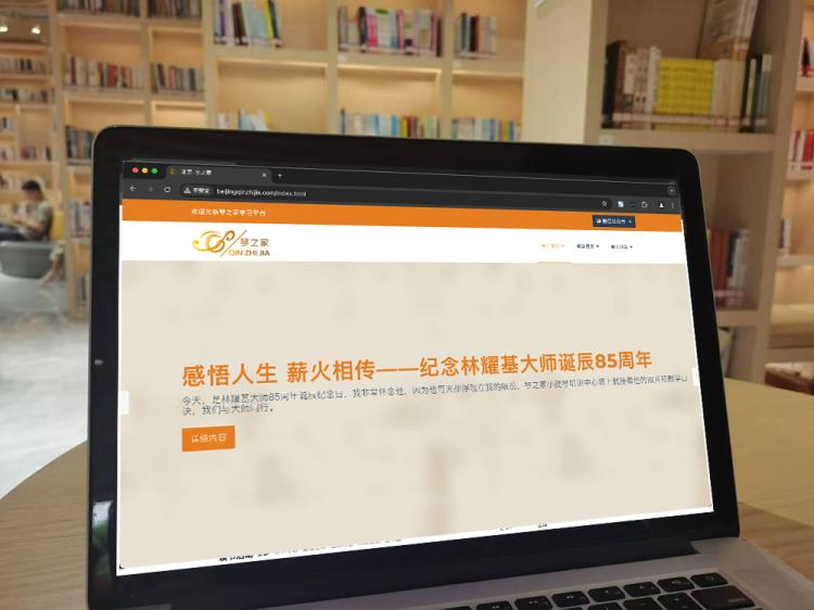 手工羽毛扇網(wǎng)站如何憑借傳統(tǒng)工藝傳承擴大流量？同行都是怎么做的？